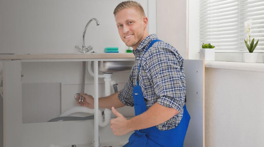 Expert burst pipe repair services in Melstone, MT